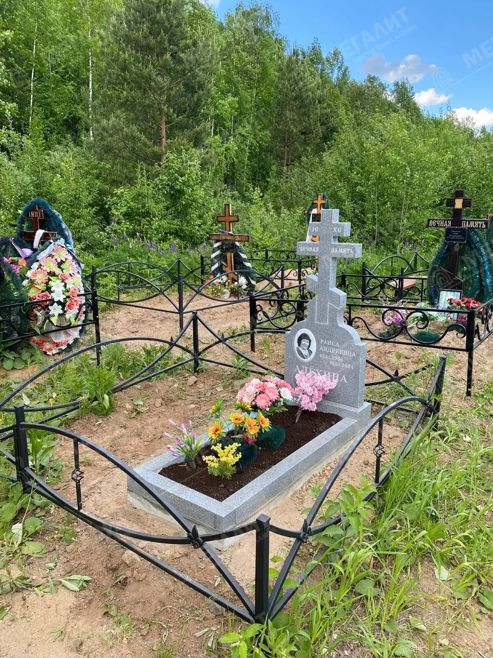 Памятники из гранита (12)
