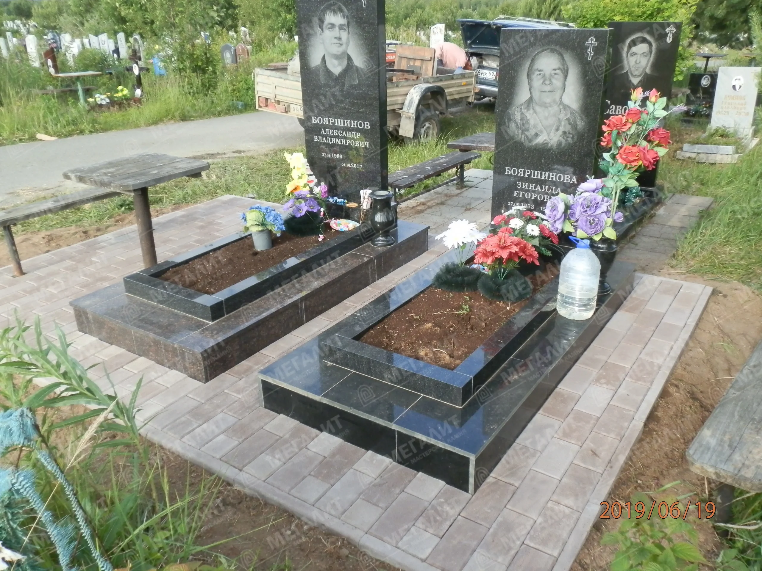 Памятники из гранита (17)