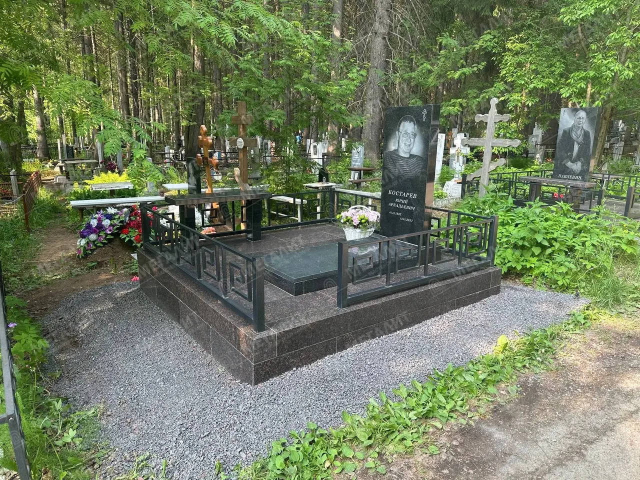 Памятники из гранита (3)