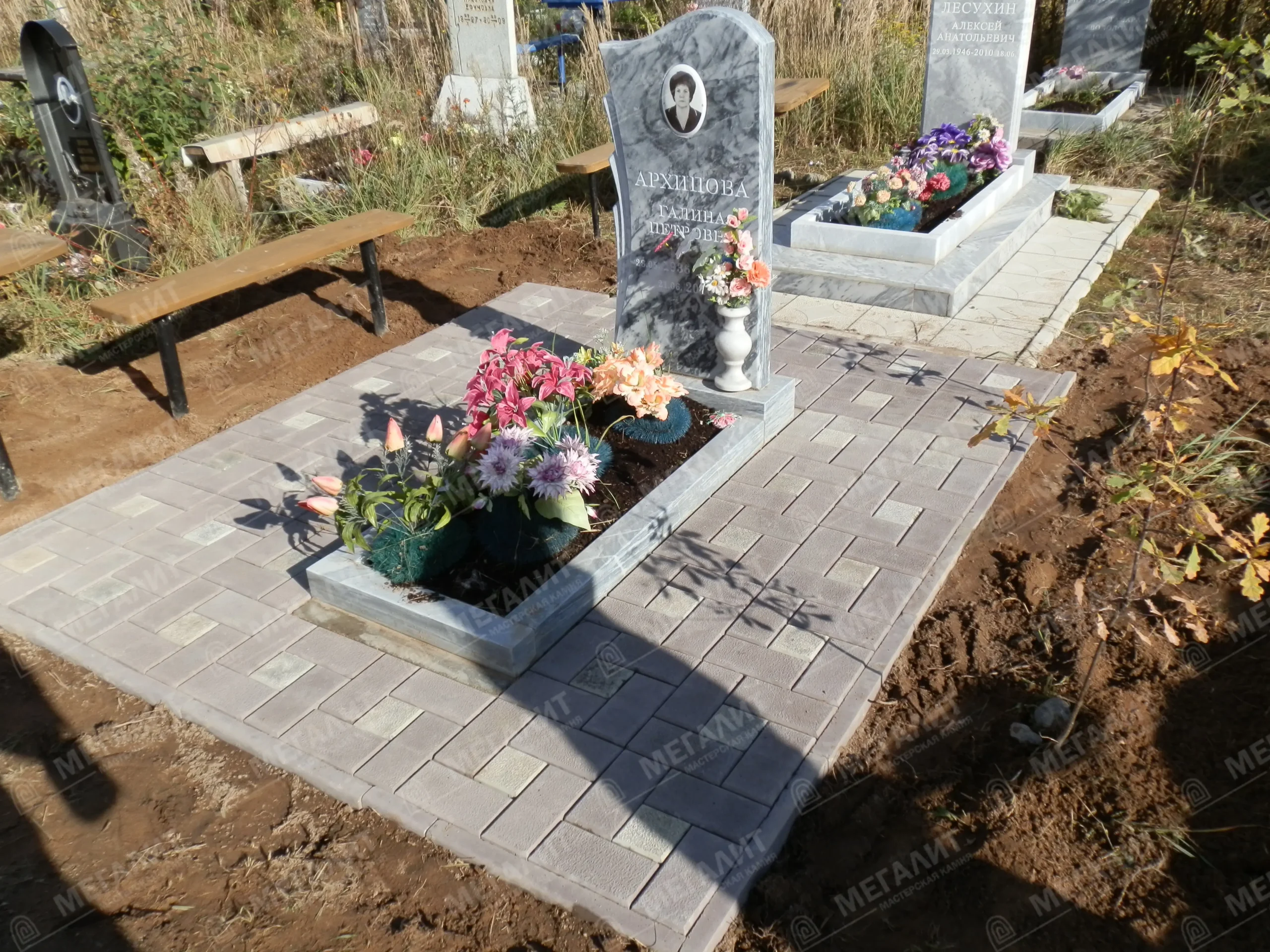 Памятники из мрамора фото (16)