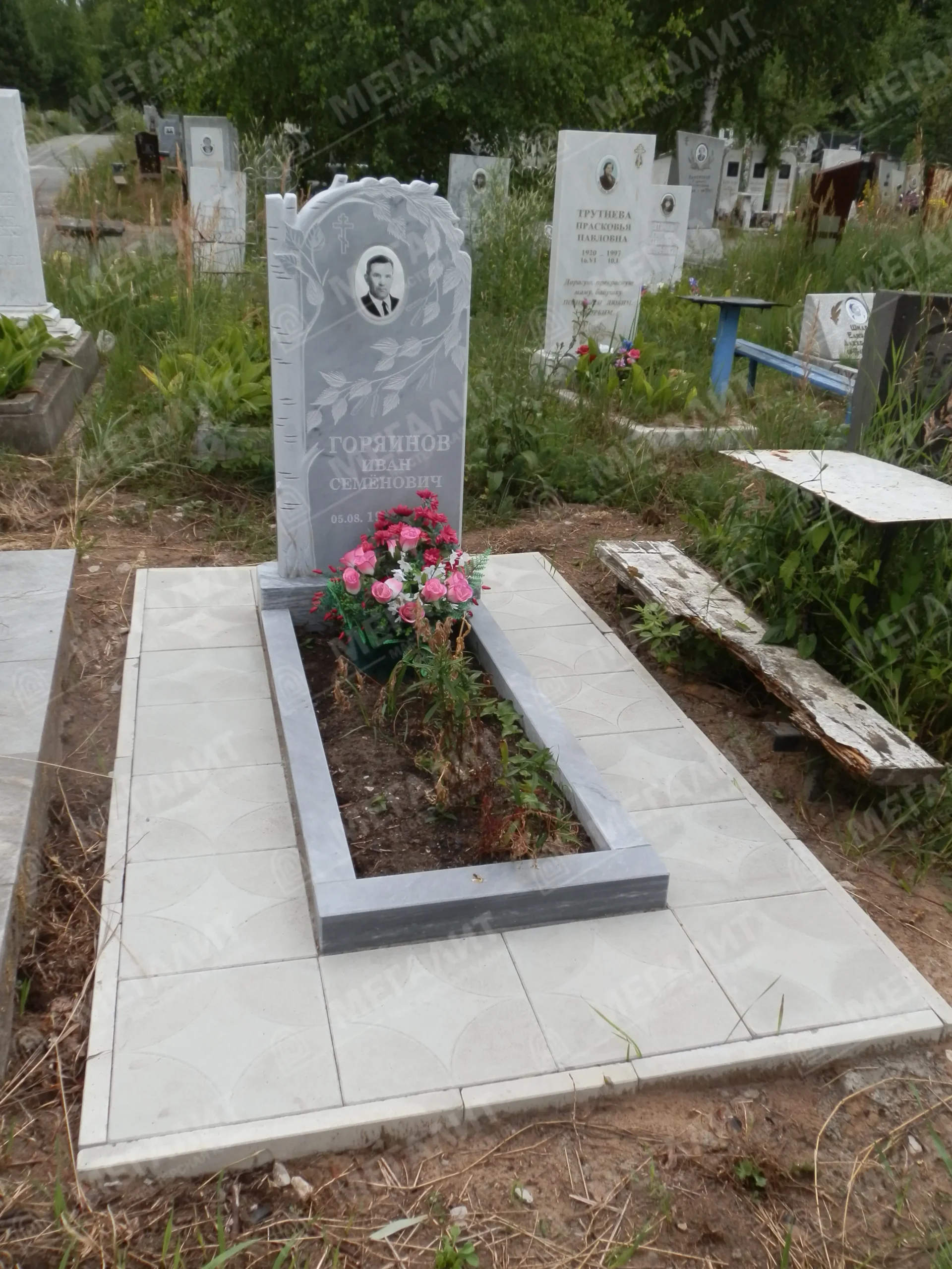Памятники из мрамора фото (8)